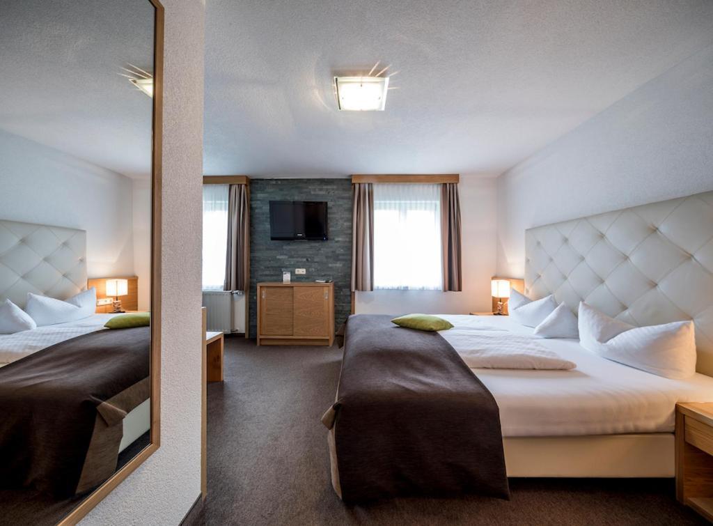 Post Hotel Paznaun ゼー エクステリア 写真